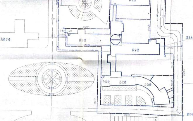 星空体育官方网站西海岸新区7所学校拟维修整改五中新增淋浴间(图1)